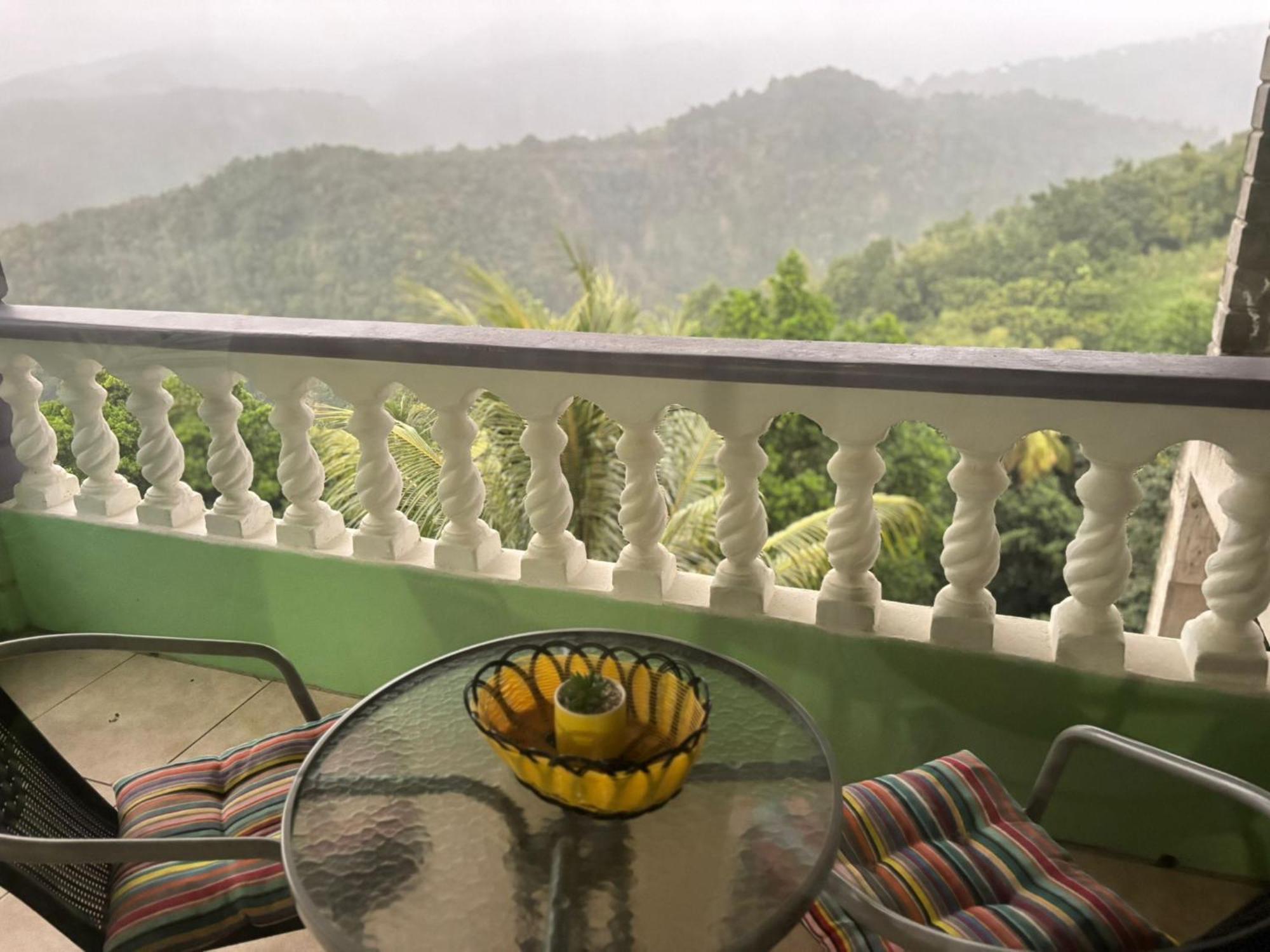 Bed and Breakfast Matthew'S Miracle View Розо Экстерьер фото
